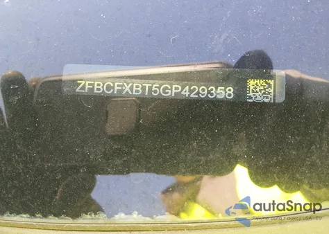 2016 Fiat 500X Easy z USA, uszkodzony, nr VIN ZFBCFXBT5GP429358